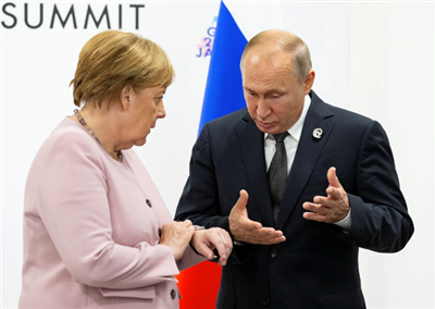 Tổng thống Nga điện đàm với Thủ tướng Đức về đường ống khí đốt